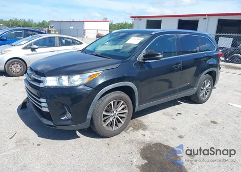 2019 Toyota Highlander Xle z USA, uszkodzony, nr VIN 5TDKZRFH9KS363199